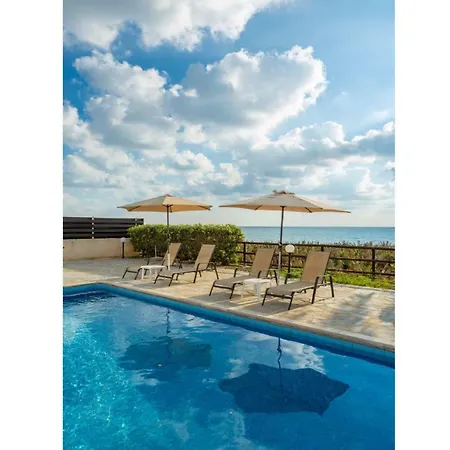 Renata Villa Paphos