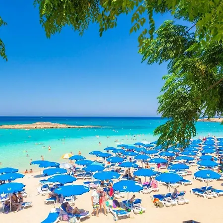 Renata Villa Paphos